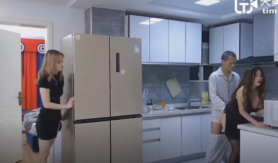 Nhìn Thấy Bố Chồng Với Chị Gái Đang Địt Nhau ,Con Dâu Xin Nhập Cuộc Cho Đỡ Nứng Lồn